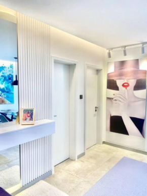 The Sunset Loft - World-class stylish 1 Bedroom Apartment
